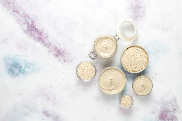 Jakie tajniki kryją się w pielęgnacji skóry przy użyciu fermentowanych składników?